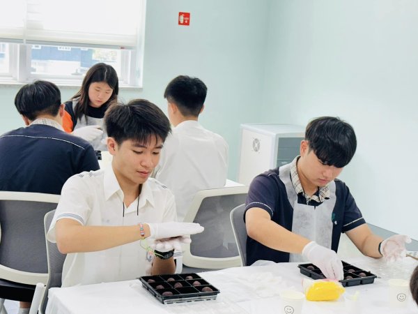 鳳西國中締造國際交流新紀錄 與韓國南倉中學友誼長存