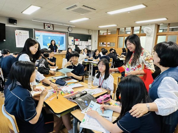 鳳西國中締造國際交流新紀錄 與韓國南倉中學友誼長存