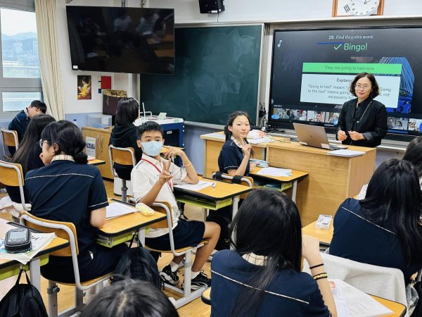 鳳西國中締造國際交流新紀錄 與韓國南倉中學友誼長存