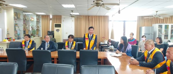 鳳西國中感謝光明獅子會慷慨捐贈體育班獎助學金